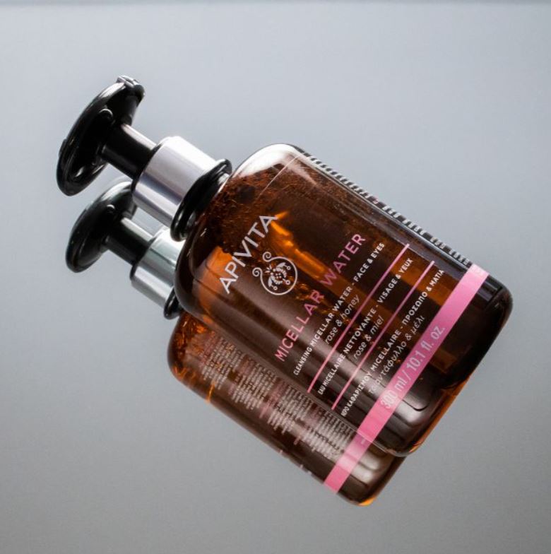 APIVITA CLEANSING EAU MICELLAIRE NETTOYANTE - VISAGE & YEUX 300 ML